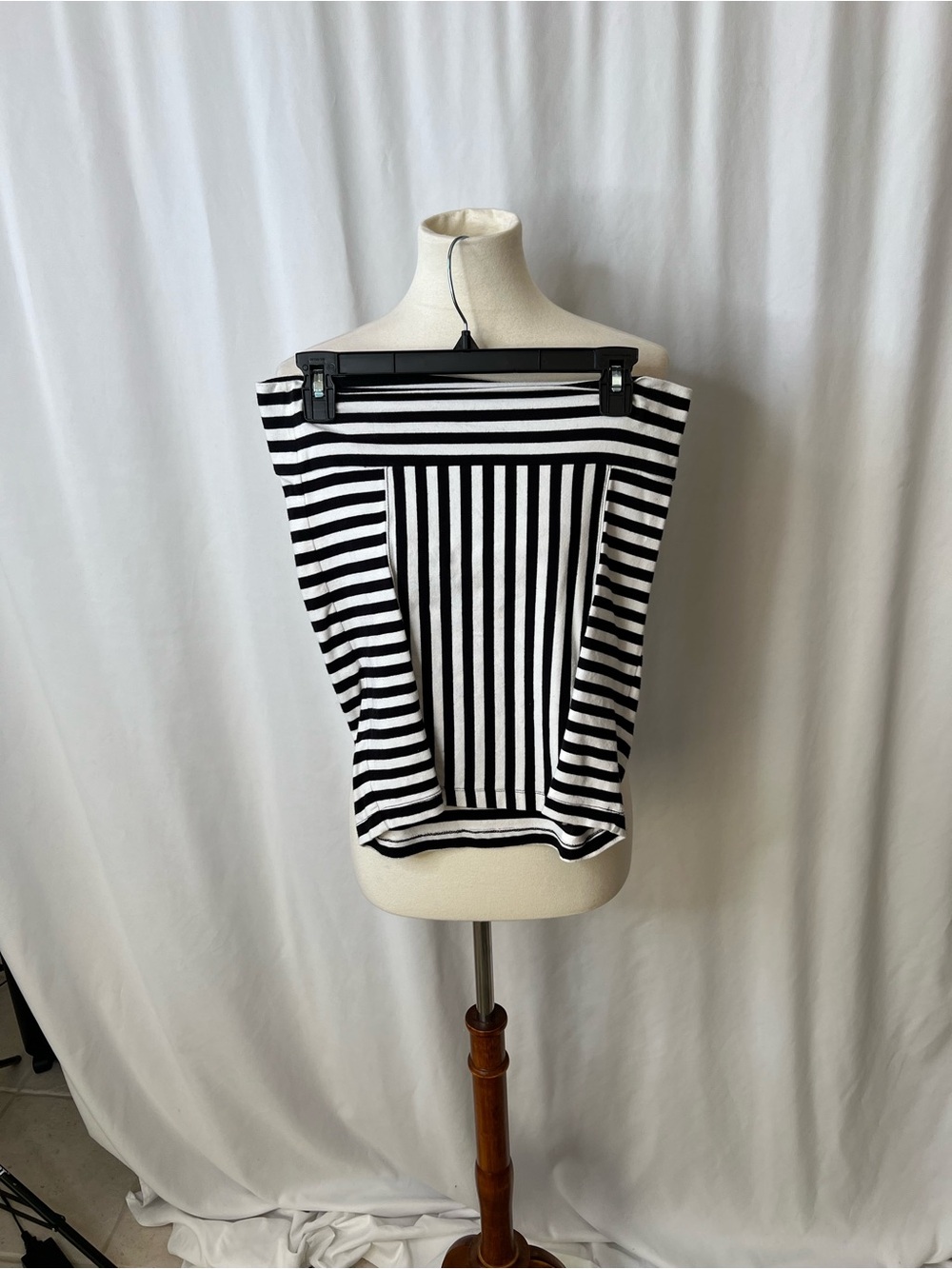 Decree Black & White Striped Pencil Skirt – Size Medium